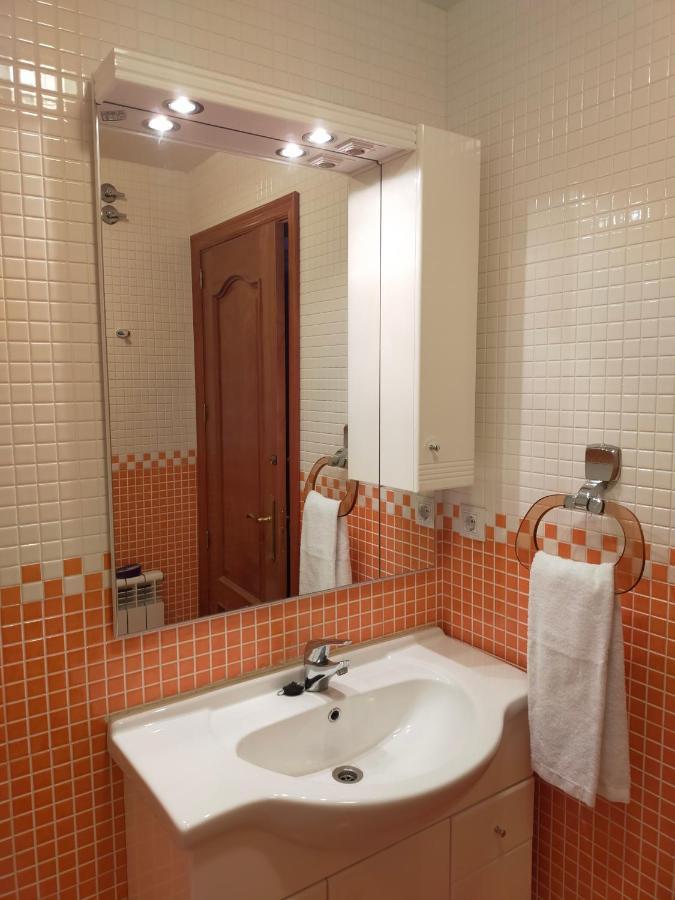 Can Planas Soleado, Amplio Con Vistas Y Parking Sant Joan de les Abadesses Ngoại thất bức ảnh